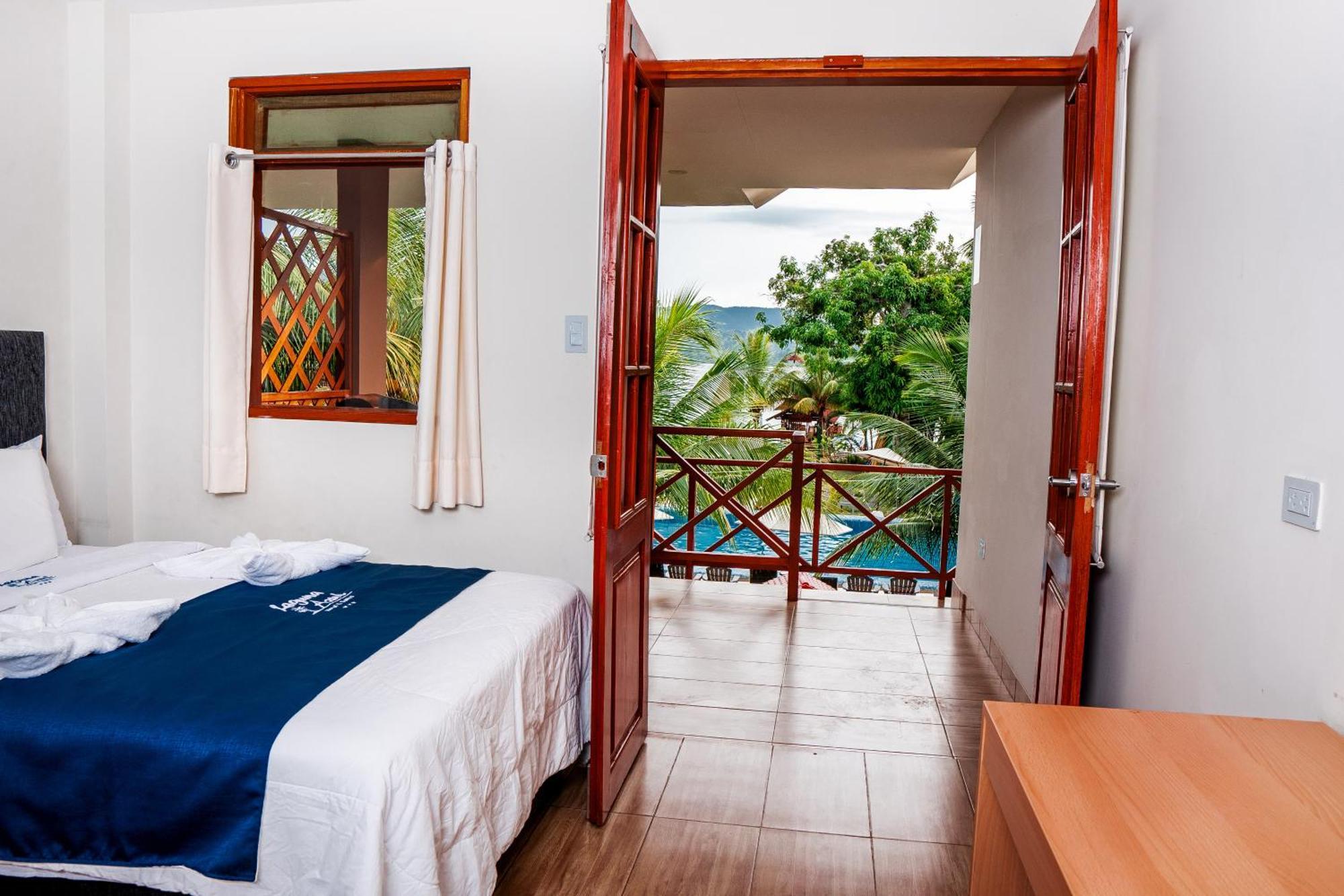 Laguna Azul Hotel & Suites Sauce Екстер'єр фото